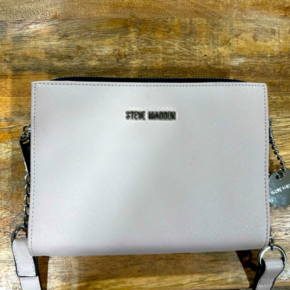 Elegant Steve Madden Purse - Picture 1 of 4